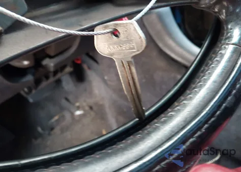 1998 Mitsubishi 3000 Gt from USA, damaged, VIN JA3AM44H3WY003046